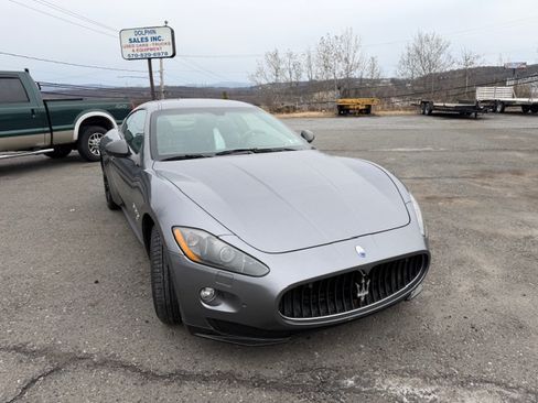 Used 2010 Maserati GranTurismo S RWD image 15
