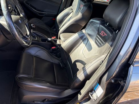 Used 2017 Ford Focus ST w/ Equipment Group 402A image 15