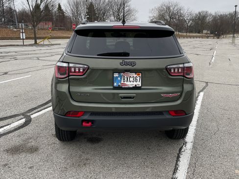 Used 2020 Jeep Compass Trailhawk image 5