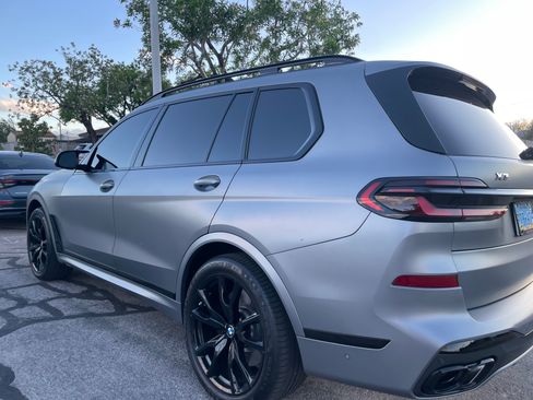 Used 2025 BMW X7 M60i AWD/4WD image 13