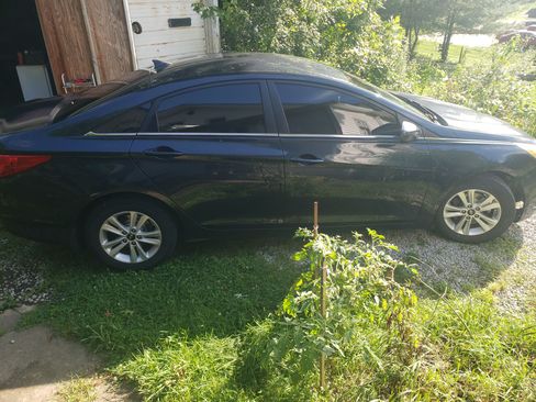 Used 2013 Hyundai Sonata GLS w/ Popular Equipment Pkg FWD image 1