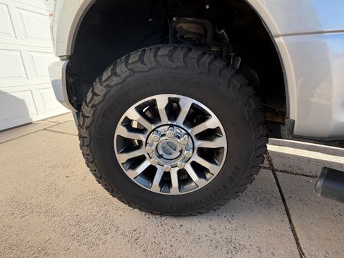 Used 2020 Ford F350 Lariat w/ Lariat Ultimate Package image 8