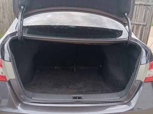 Used 2015 Nissan Sentra SV w/ Style Package image 6