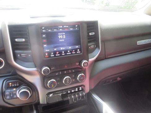 Used 2020 RAM 1500 Big Horn AWD/4WD image 10
