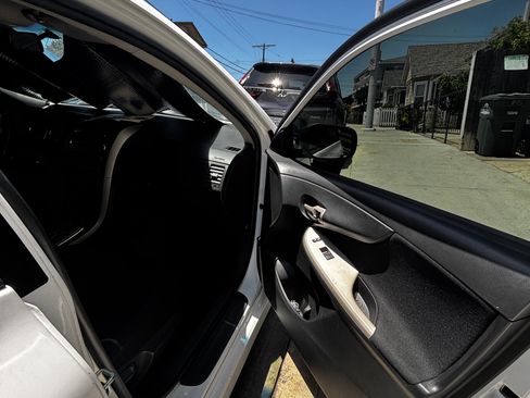 Used 2011 Toyota Corolla S FWD image 11