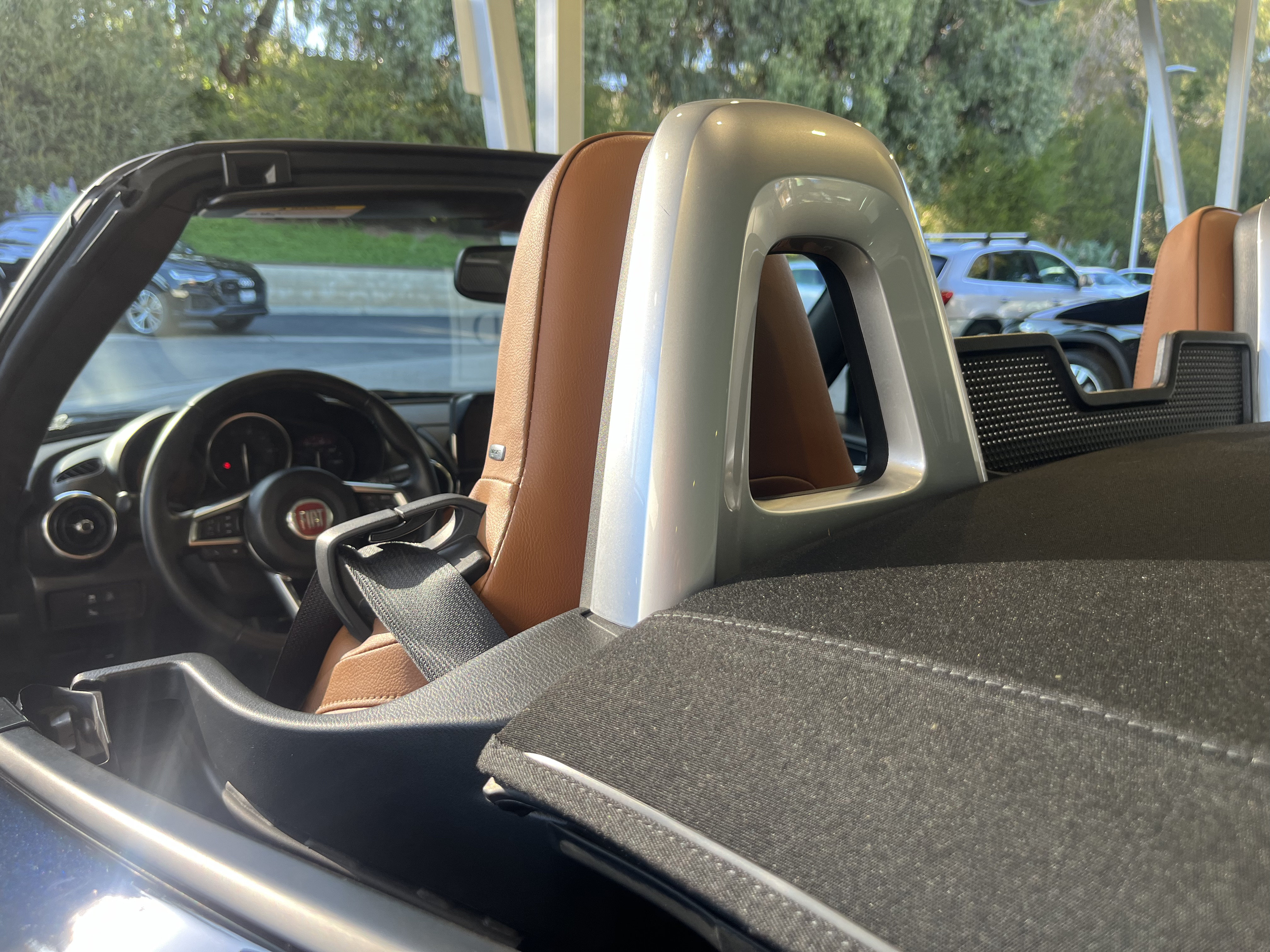 Used 2018 FIAT 124 Spider Lusso w/ Convenience Group RWD image 13