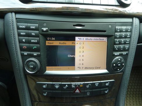 Used 2009 Mercedes-Benz CLS 550 image 10