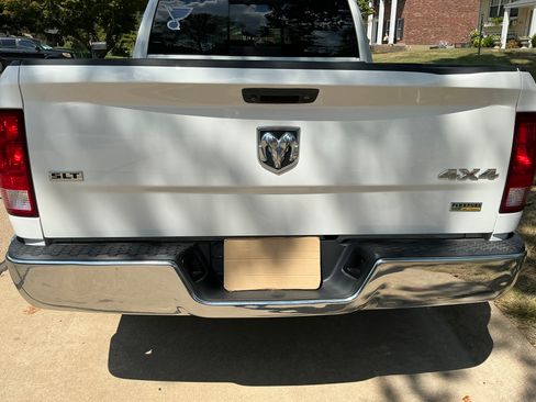Used 2018 RAM 1500 Classic SLT AWD/4WD image 20