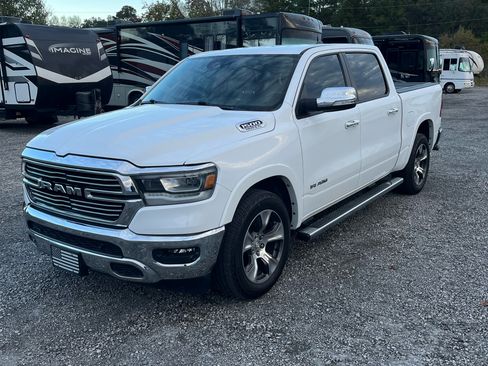 Used 2022 RAM 1500 Laramie image 9