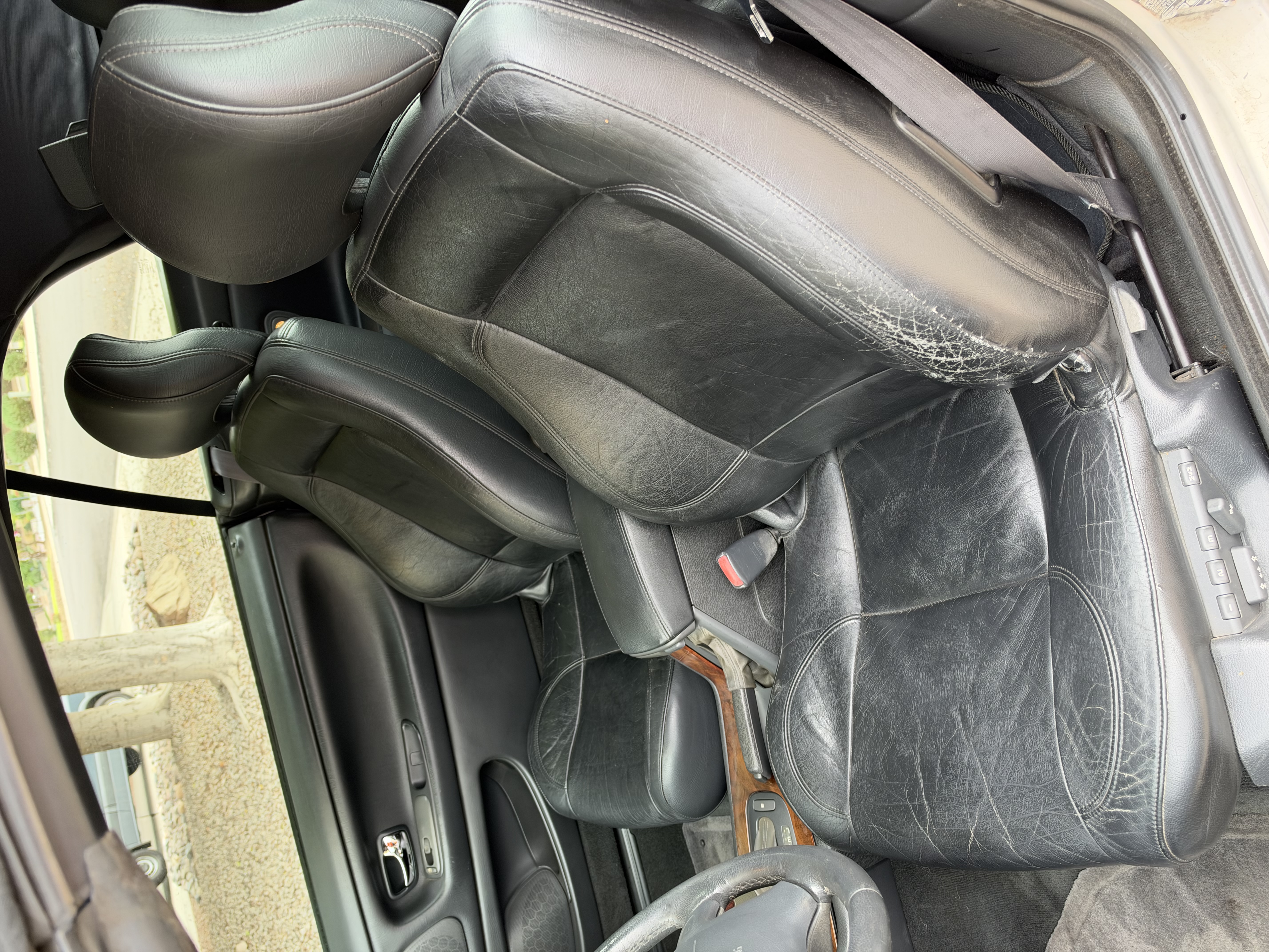 Used 2001 Volvo C70 HT FWD image 9