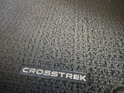 Used 2018 Subaru Crosstrek 2.0i Limited image 11