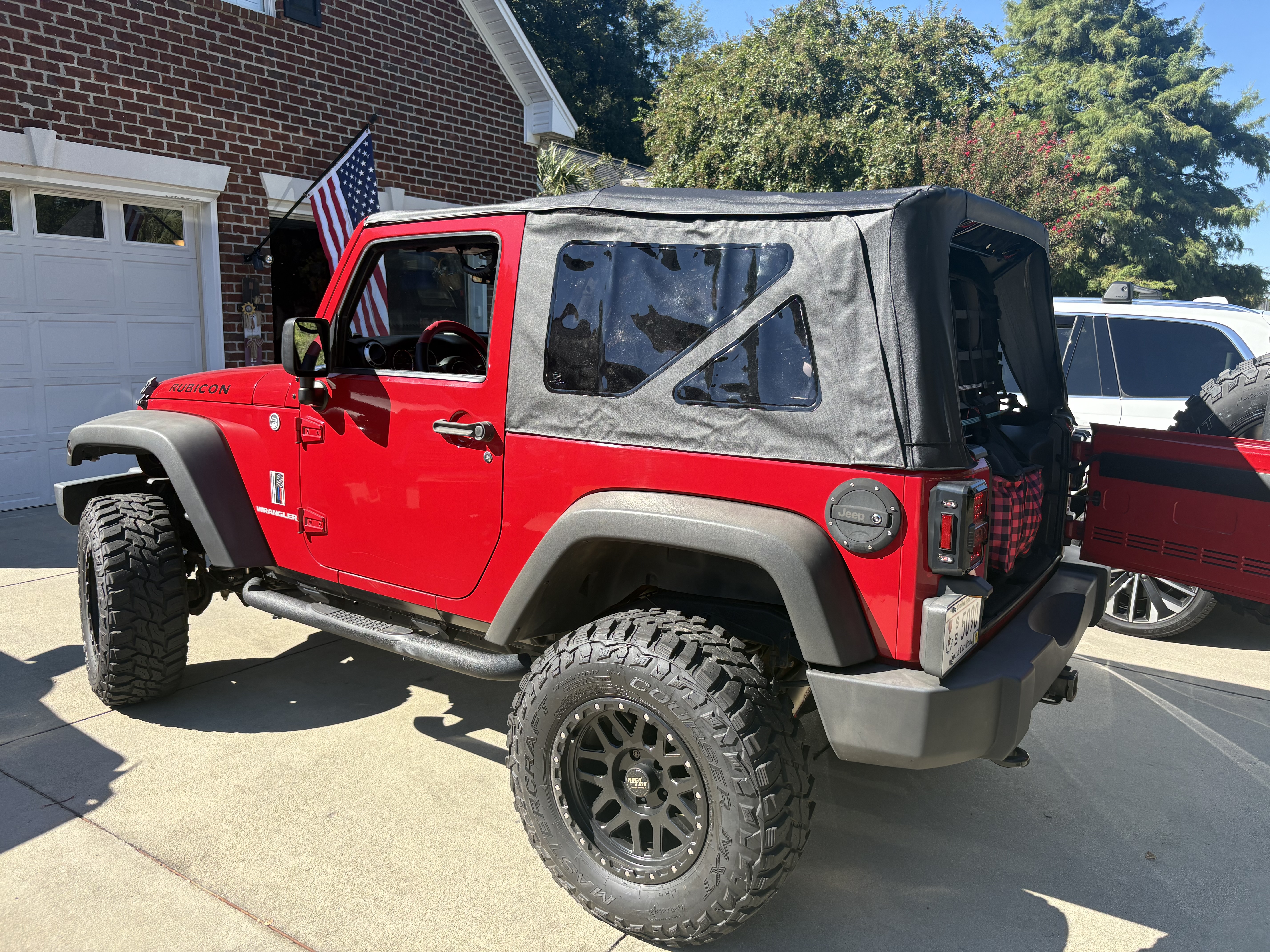 Used 2012 Jeep Wrangler Rubicon w/ PWR Convenience Group AWD/4WD image 11
