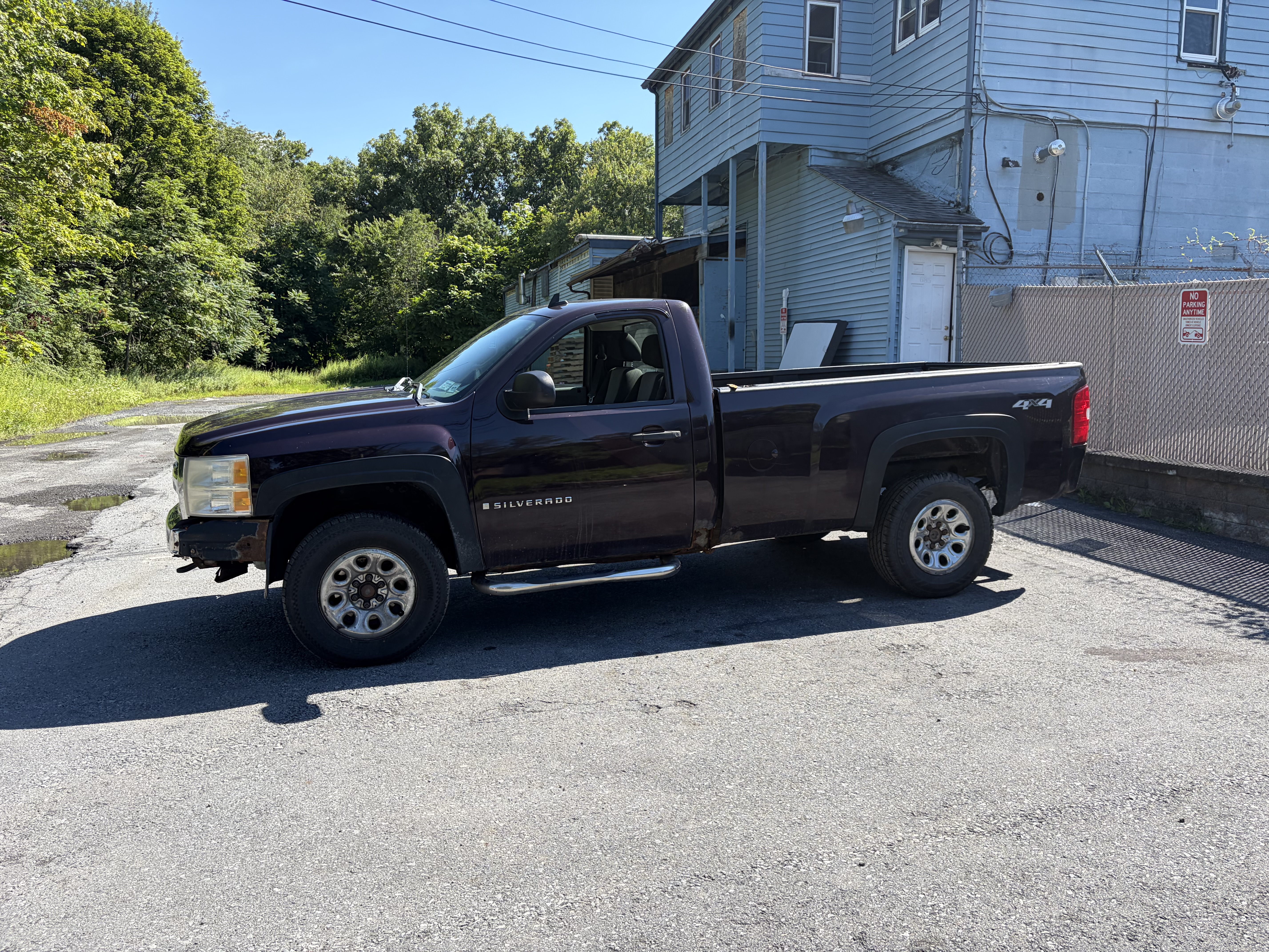 Used 2009 Chevrolet Silverado 1500 W/T w/ LS Package AWD/4WD image 5