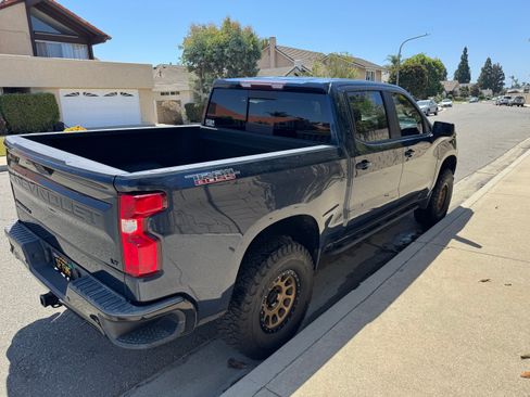 Used 2020 Chevrolet Silverado 1500 LT Trail Boss AWD/4WD image 6
