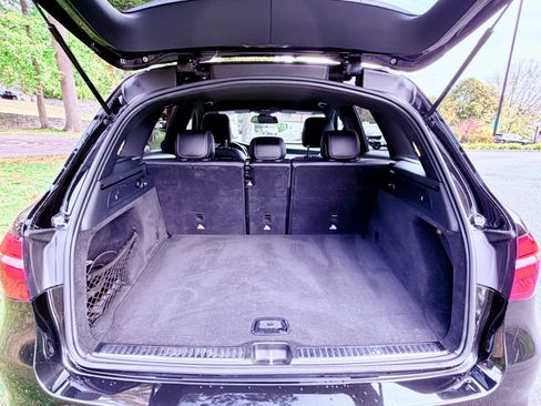 Used 2017 Mercedes-Benz GLC 300 4MATIC image 19