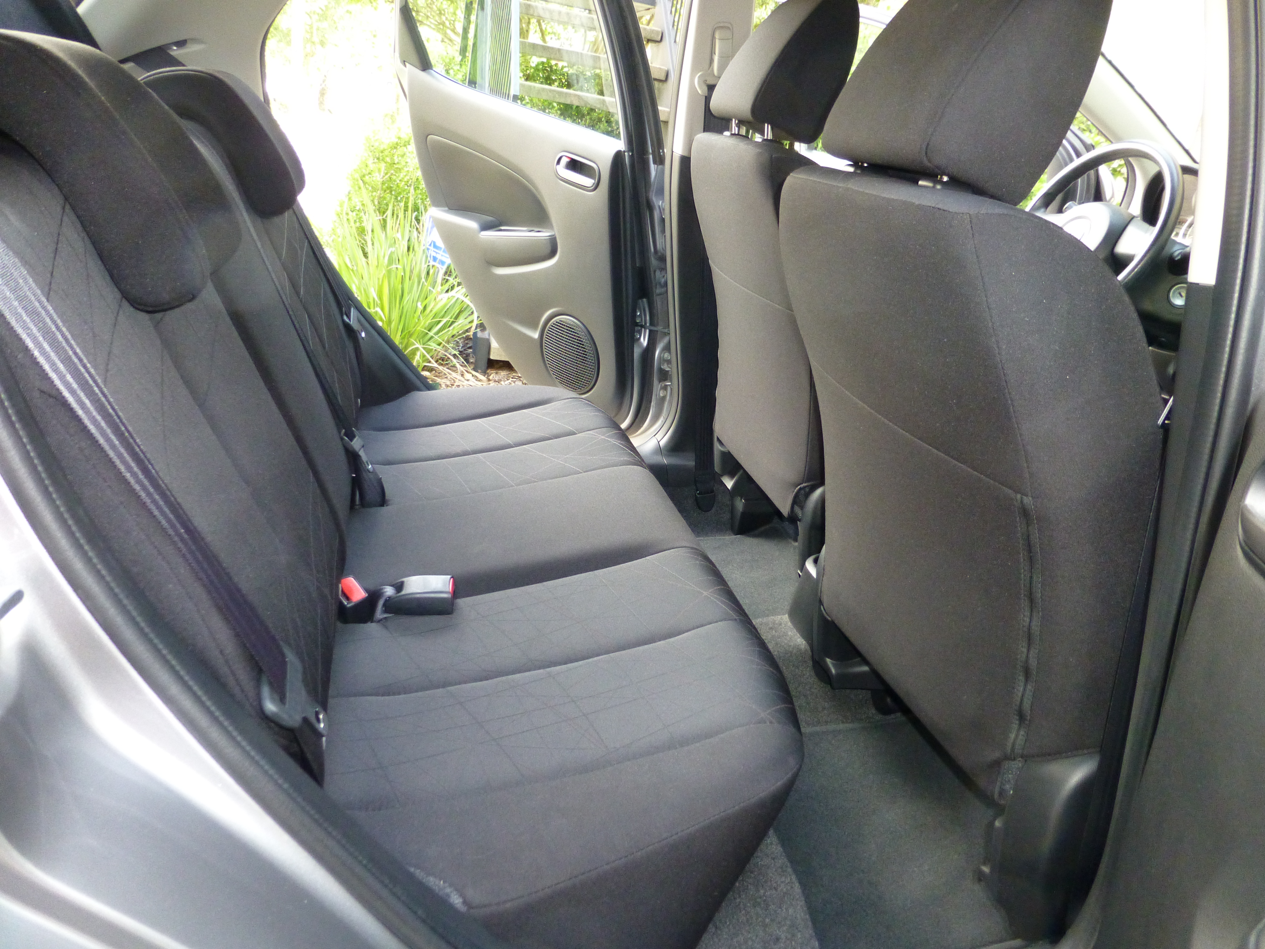 Used 2012 MAZDA MAZDA2 Sport FWD image 15