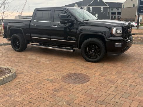 Used 2018 GMC Sierra 1500 Denali image 6