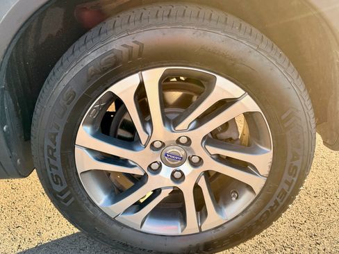 Used 2014 Volvo XC70 3.2 Platinum image 21