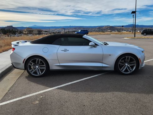 Used 2016 Chevrolet Camaro LT image 24