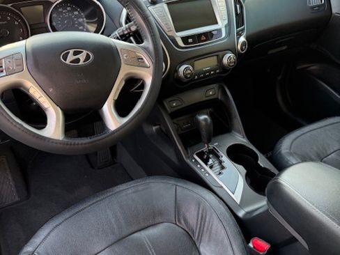Used 2013 Hyundai Tucson Limited w/ Premium Pkg FWD image 10