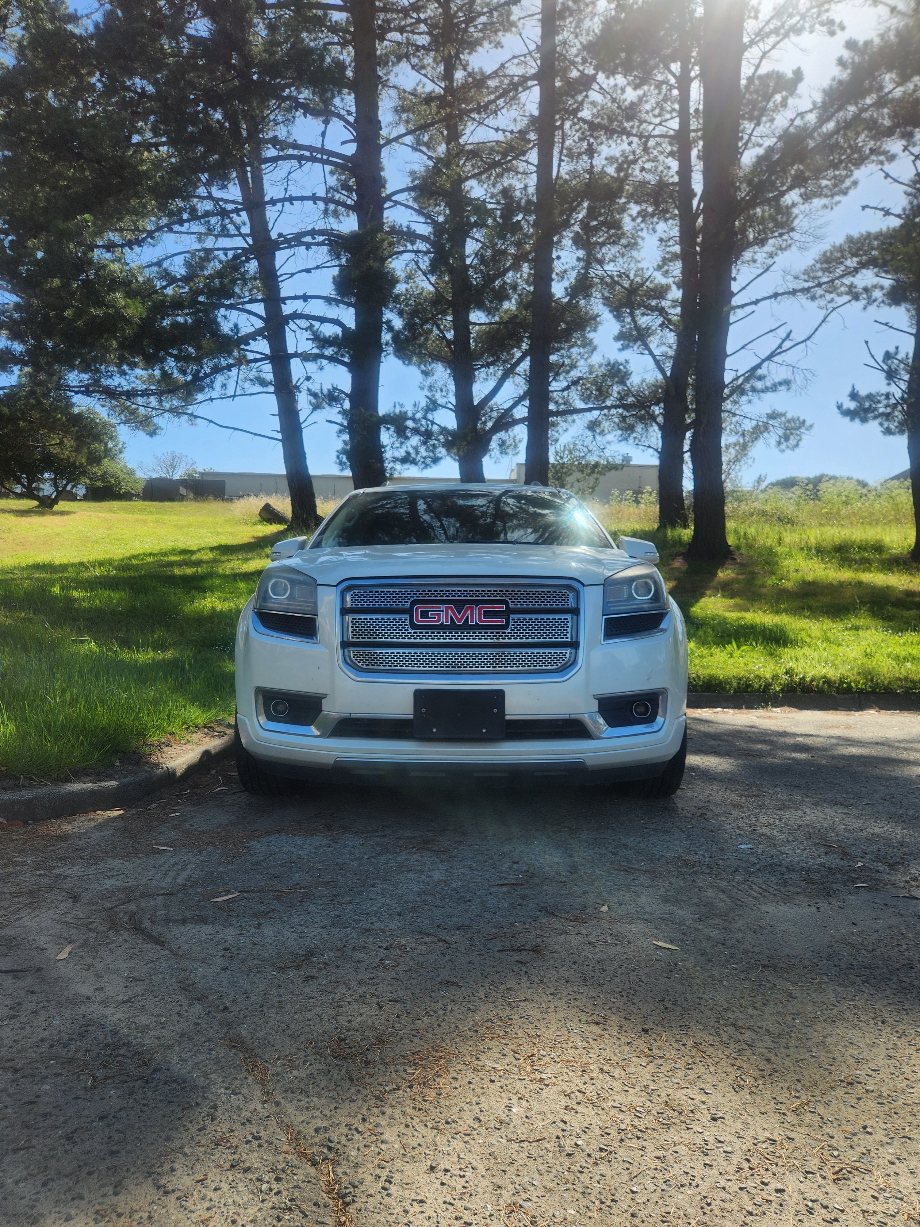 Used 2015 GMC Acadia Denali AWD/4WD image 2