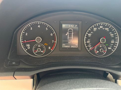 Used 2012 Volkswagen Eos Komfort FWD image 9