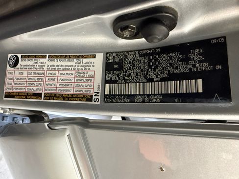 Used 2006 Toyota 4Runner SR5 AWD/4WD image 20