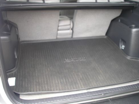 Used 2012 Toyota RAV4 Limited w/ Navigation Value Pkg image 5