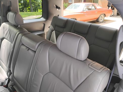 Used 2011 Honda Pilot EX-L image 19
