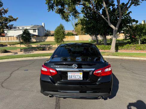Used 2016 Nissan Altima 2.5 S w/ Power Driver Seat Package image 8