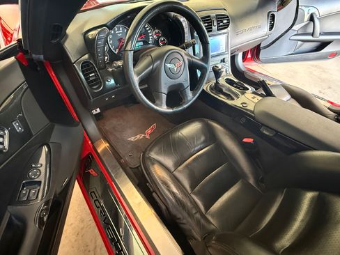 Used 2005 Chevrolet Corvette Coupe w/ Preferred Equipment Group image 9