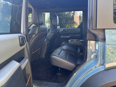 Used 2022 Ford Bronco Badlands w/ Sasquatch Package AWD/4WD image 23
