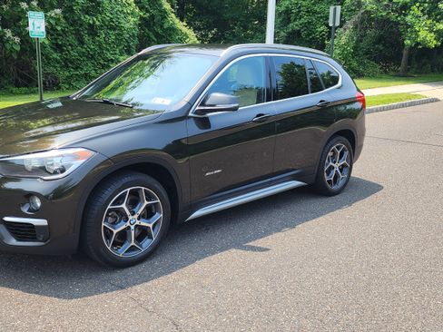 Used 2016 BMW X1 xDrive28i image 1