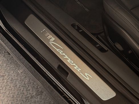 Used 2024 Porsche 911 Carrera S image 6