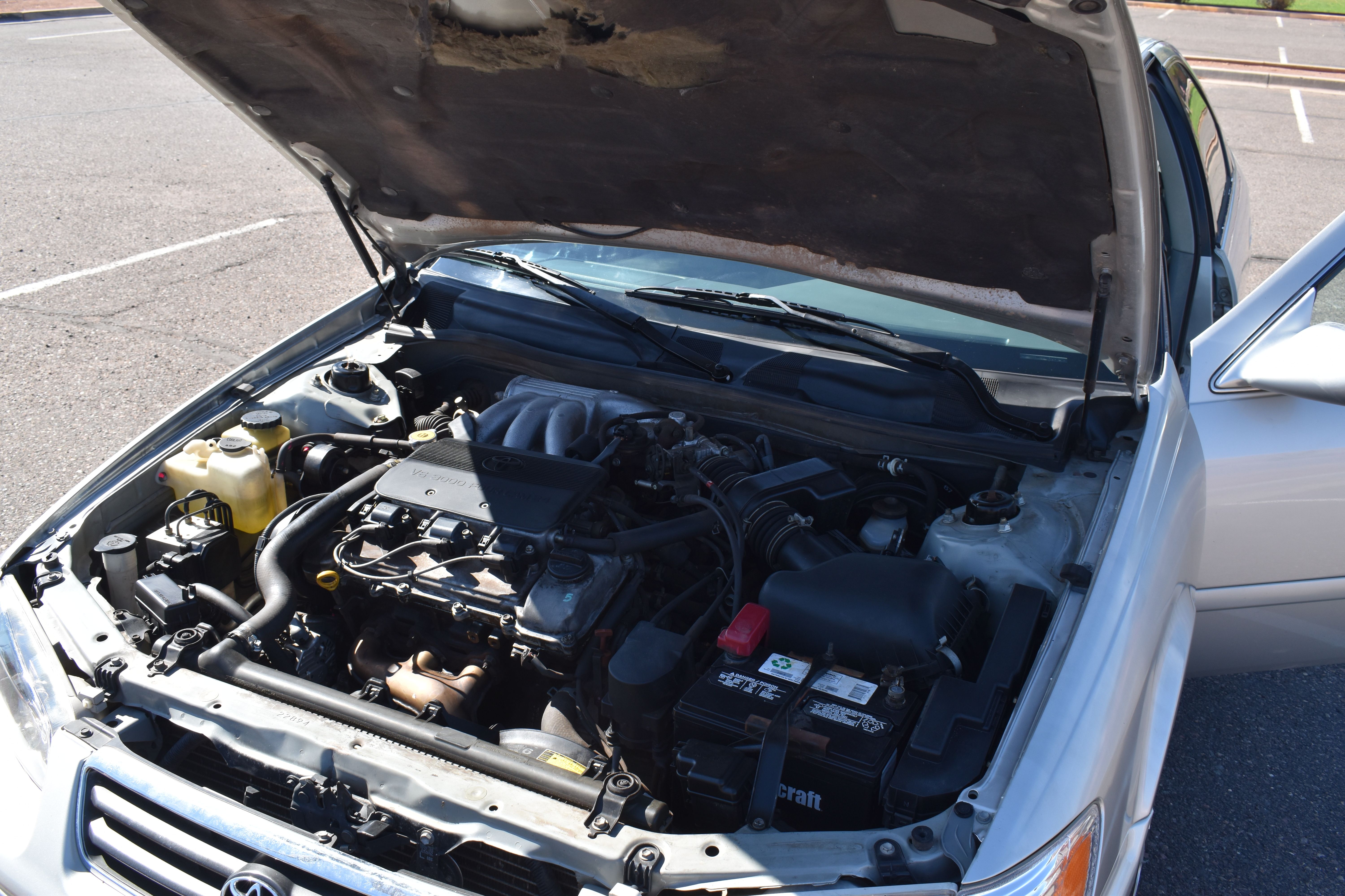 Used 2001 Toyota Camry XLE FWD image 8