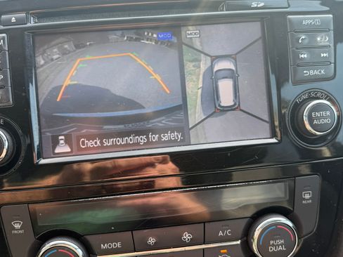 Used 2015 Nissan Rogue SL w/ SL Premium Package image 15