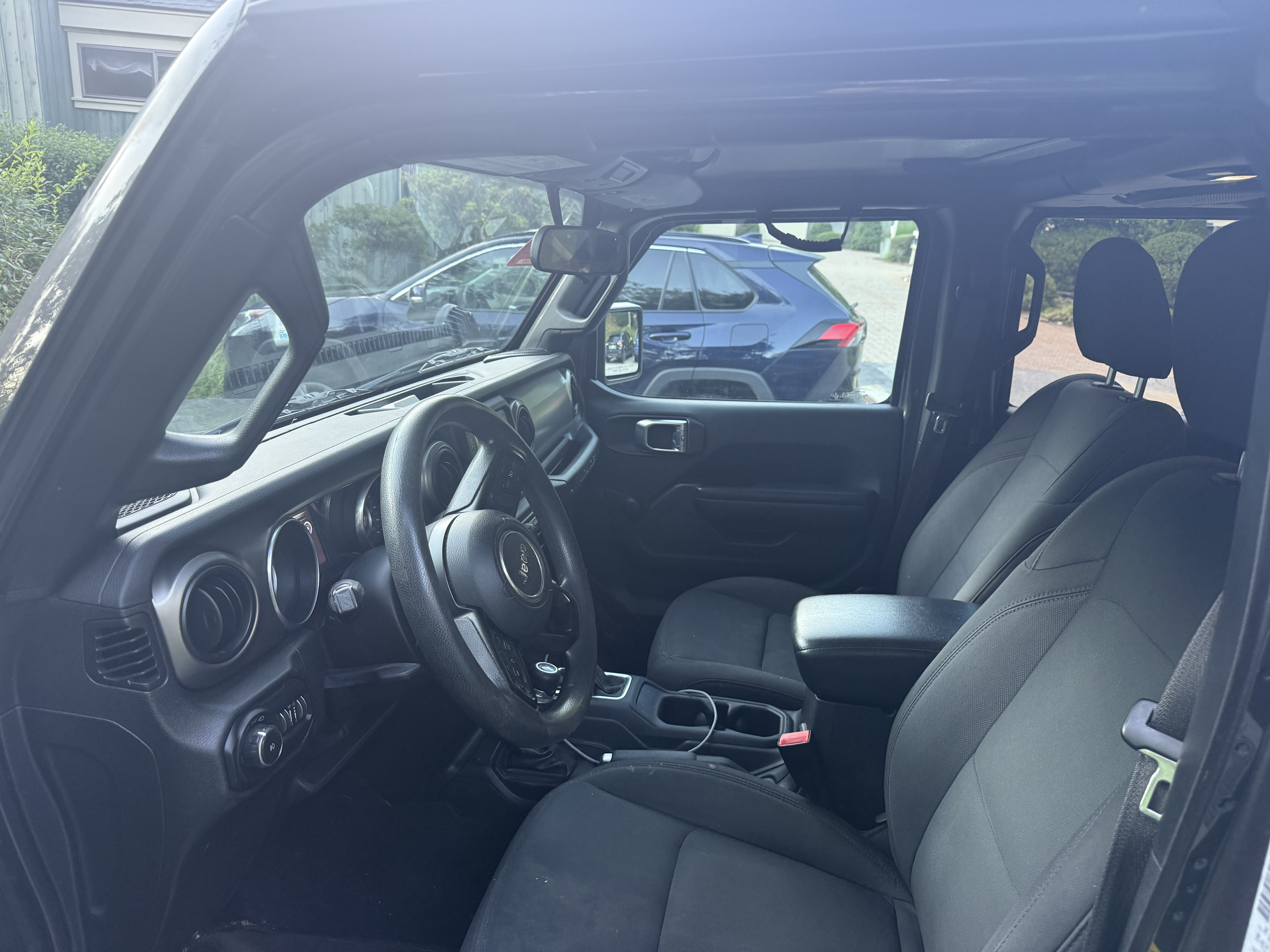 Used 2018 Jeep Wrangler Unlimited Sport AWD/4WD image 11