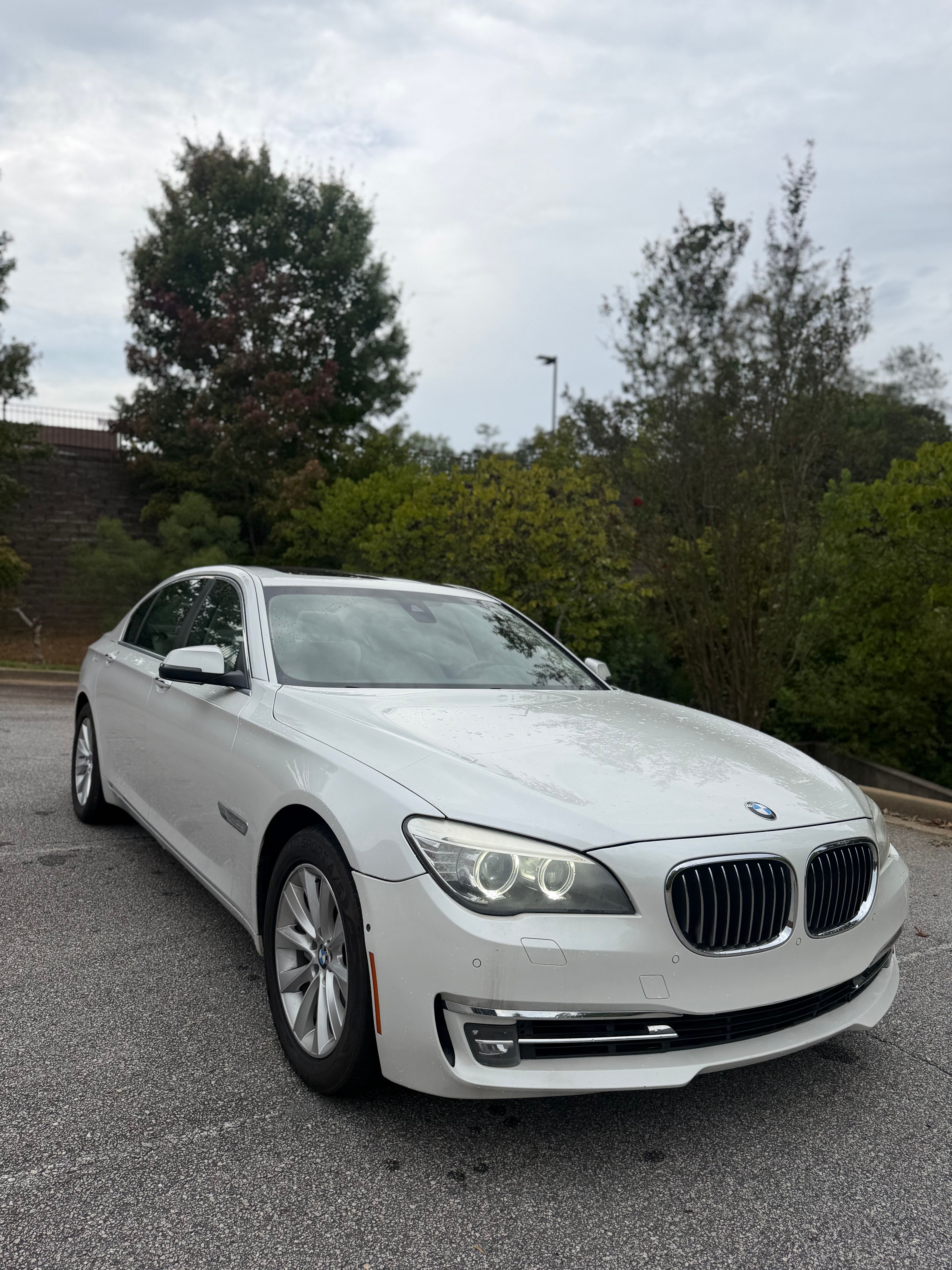 Used 2015 BMW 740Li xDrive AWD/4WD image 1