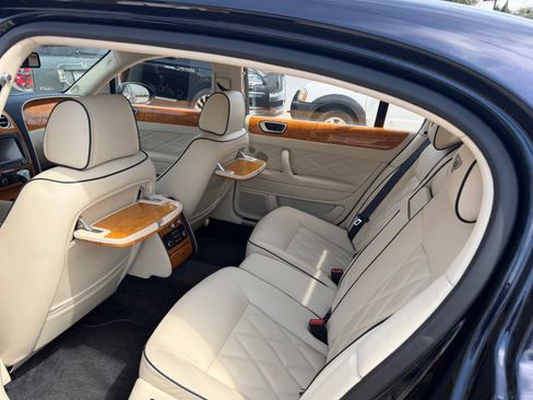 Used 2013 Bentley Flying Spur Flying Spur image 10