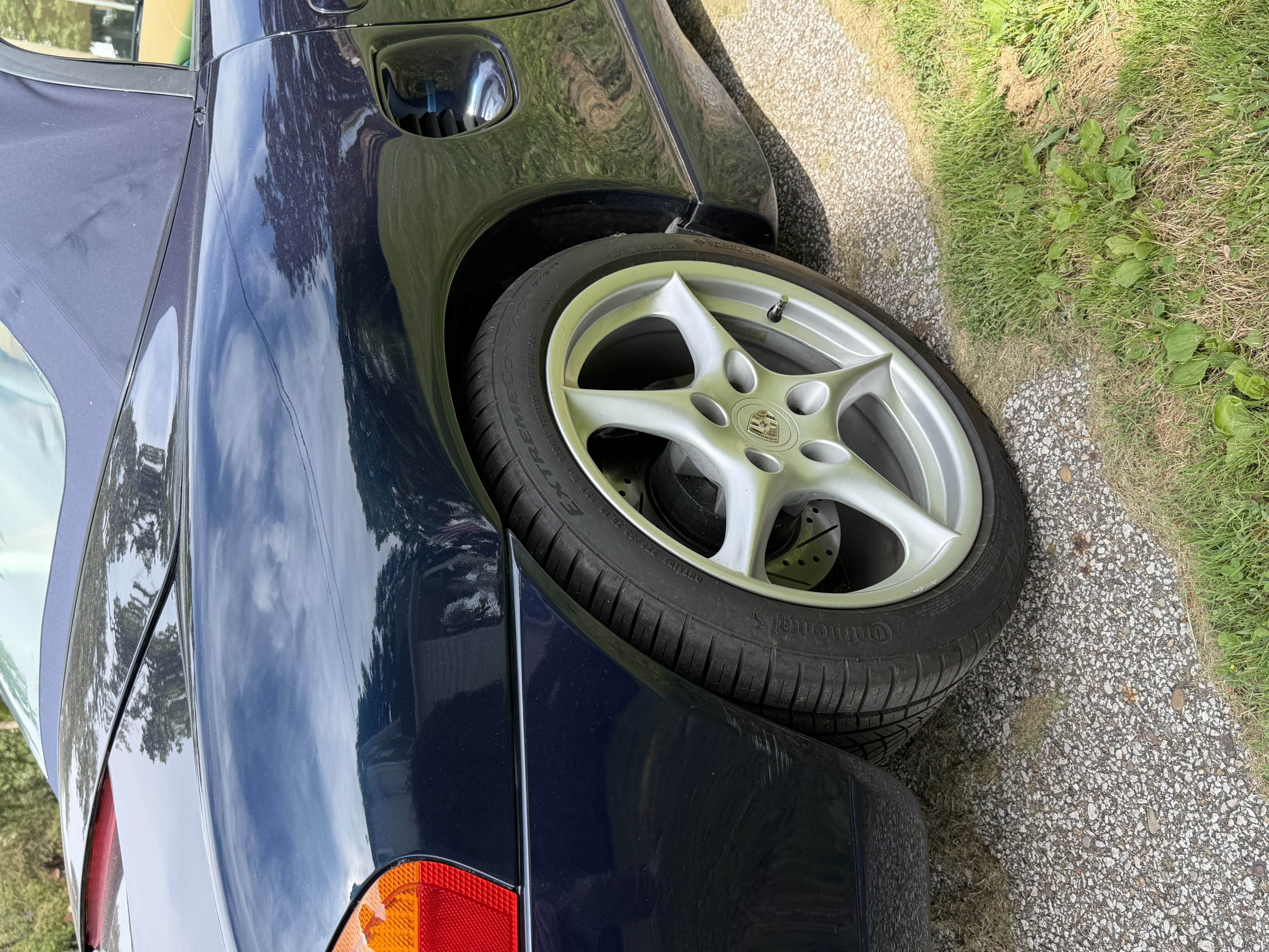 Used 1999 Porsche Boxster RWD image 15