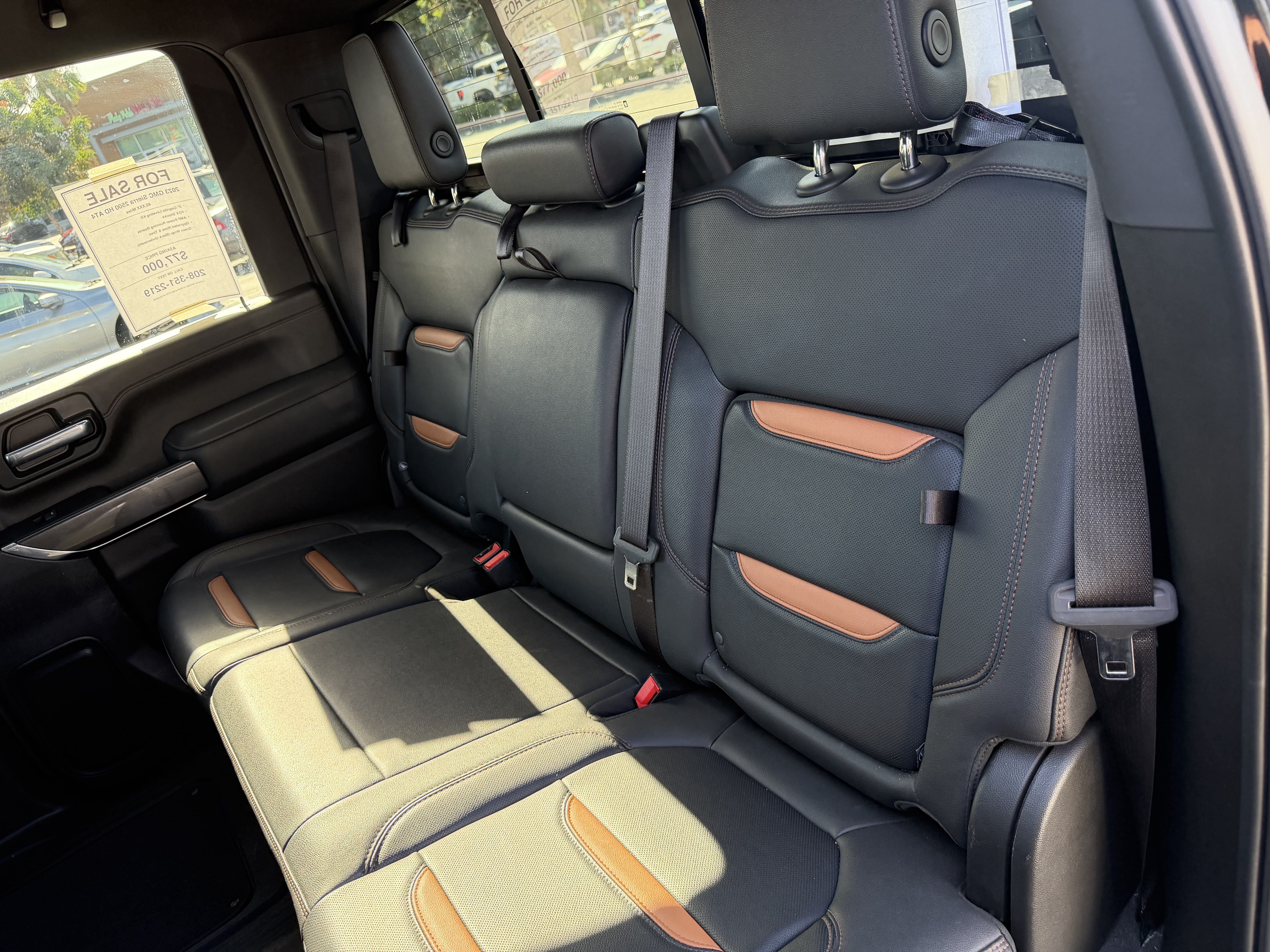 Used 2023 GMC Sierra 2500 AT4 w/ AT4 Preferred Package AWD/4WD image 11