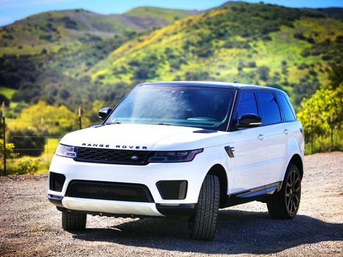 Used 2022 Land Rover Range Rover Sport HSE Silver Edition image 1