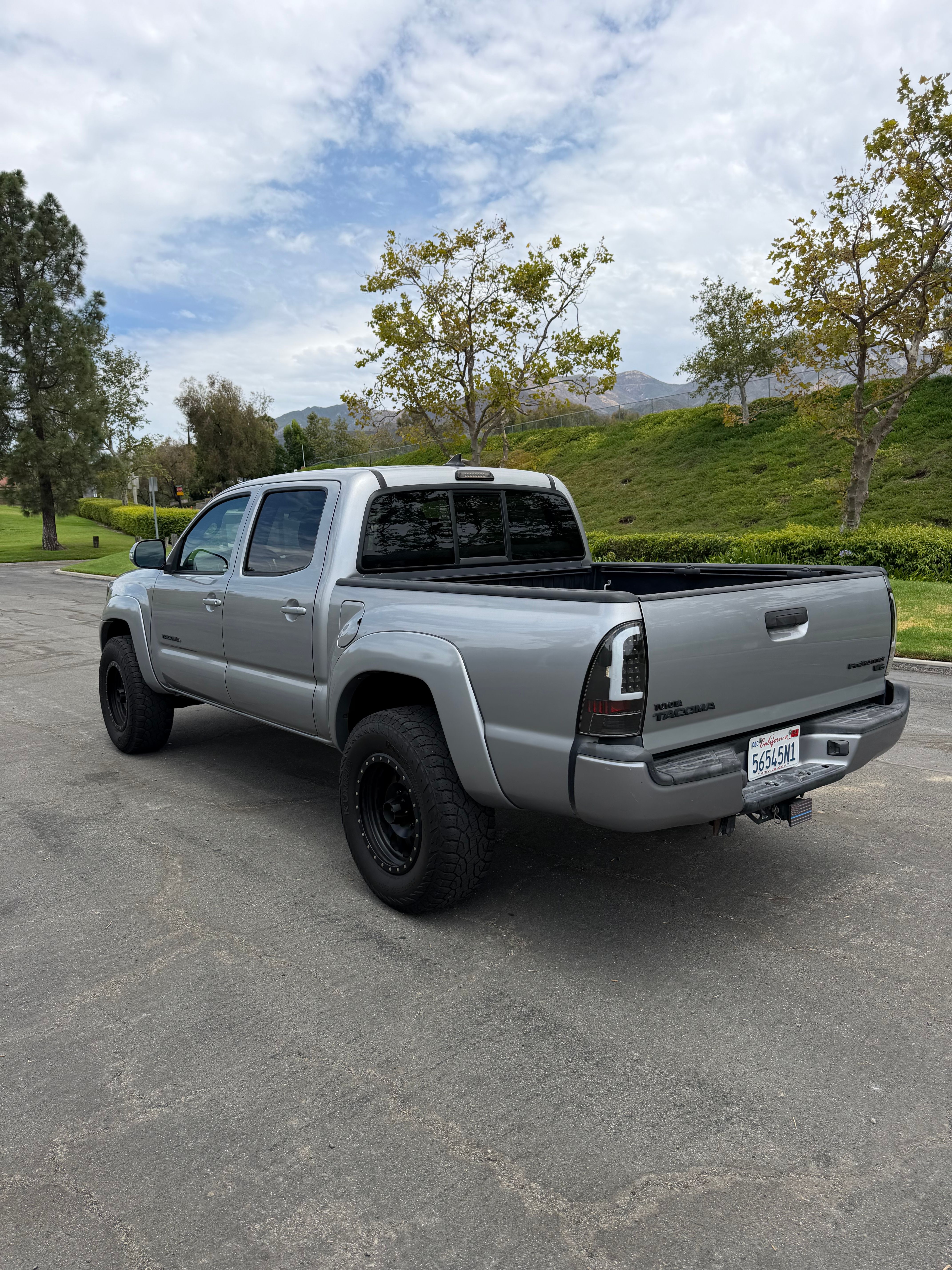 Used 2014 Toyota Tacoma PreRunner w/ TRD Sport Package RWD image 5