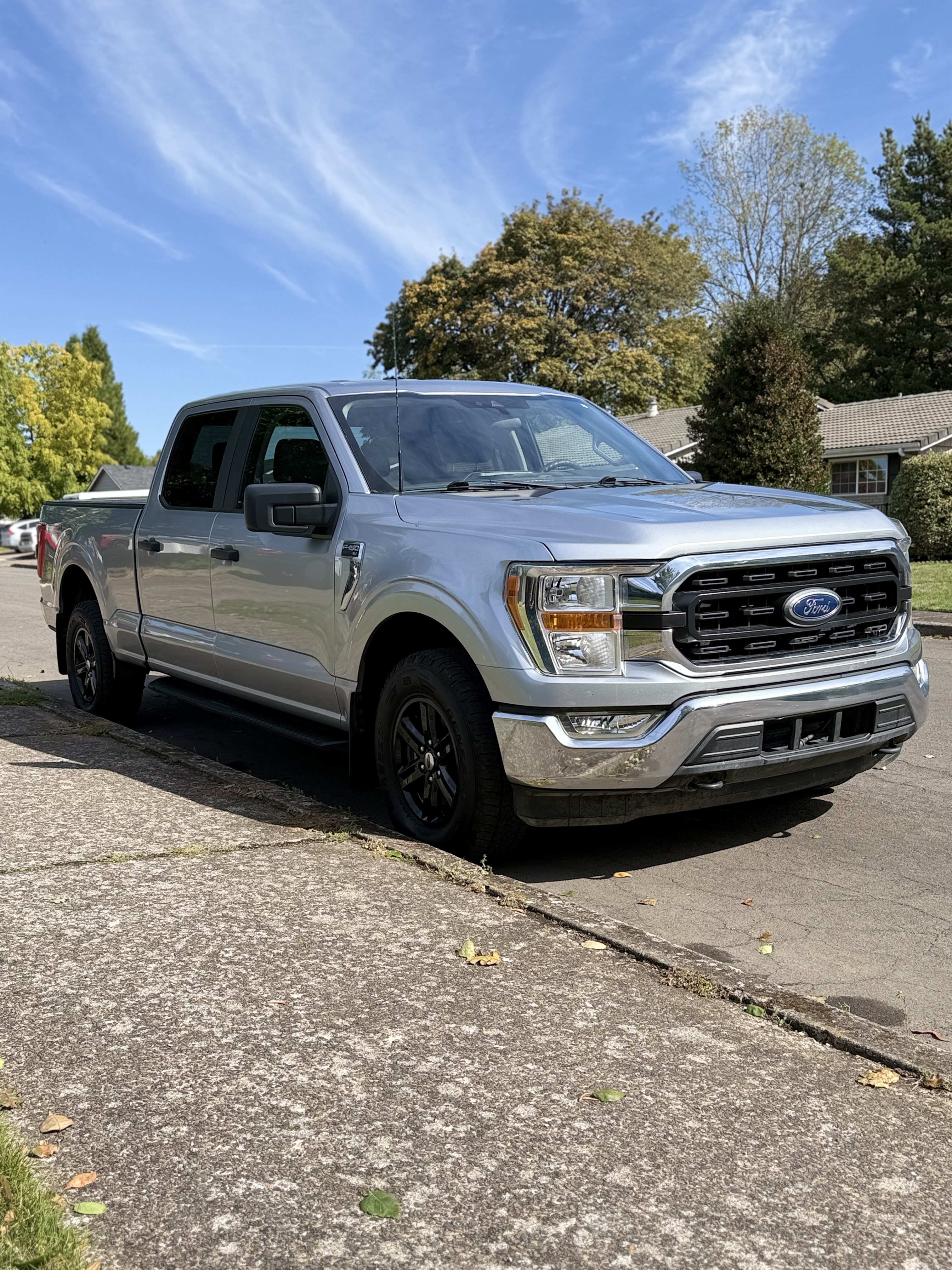 Used 2022 Ford F150 XLT w/ Trailer Tow Package AWD/4WD image 8