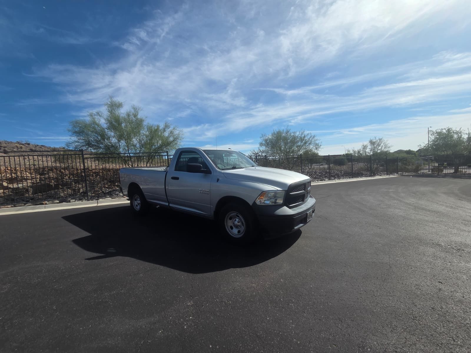 Used 2018 RAM 1500 Express RWD image 2