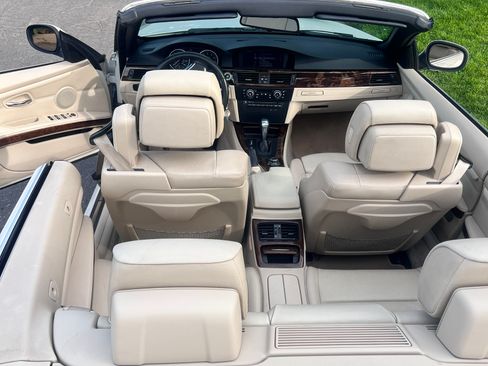 Used 2011 BMW 328i 328i Convertible 2D image 4