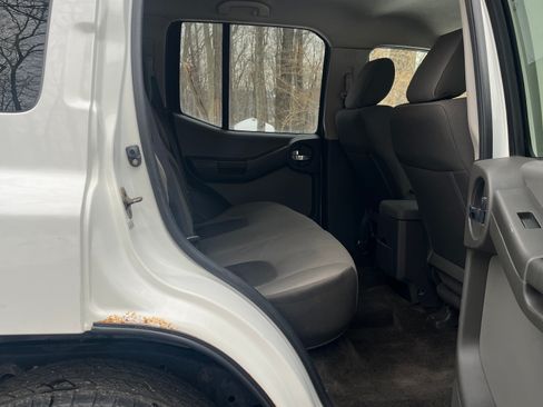 Used 2014 Nissan Xterra S w/ Value Package image 26