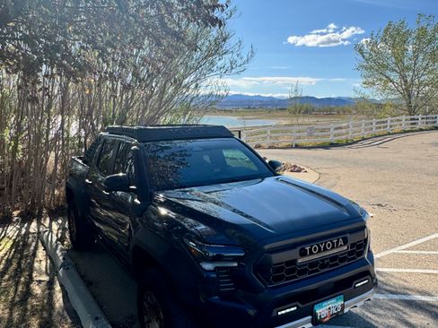 Used 2025 Toyota Tacoma 4x4 Double Cab Hybrid image 15