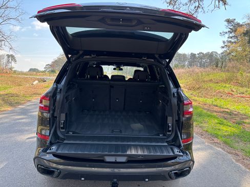 Used 2021 BMW X5 sDrive40i w/ M Sport Package image 12