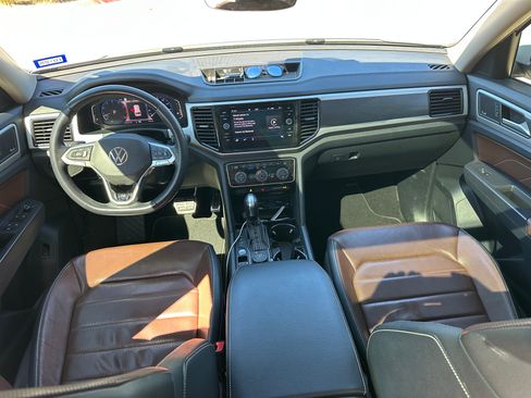 Used 2021 Volkswagen Atlas SEL Premium image 5